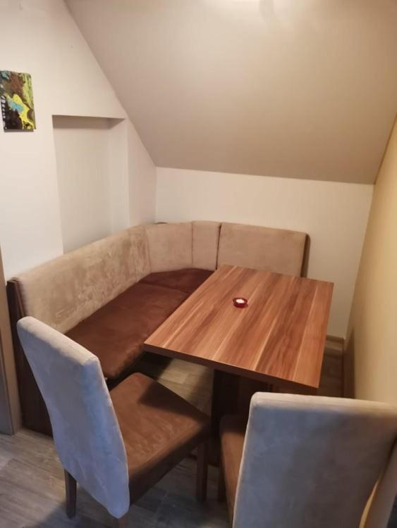 Apartman Damiko Lägenhet Chřibská Exteriör bild
